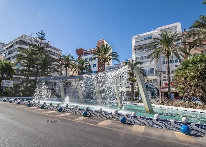 Modern 2 Bedroom In The Center Of *