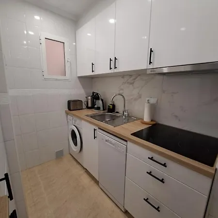 Apartmán Modern 2 Bedroom In The Center Of *