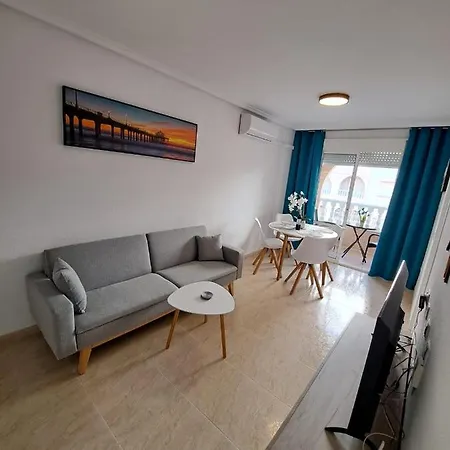 Modern 2 Bedroom In The Center Of * Торевьиа